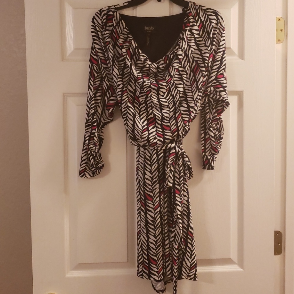 Laundry by Shelli Segal dress